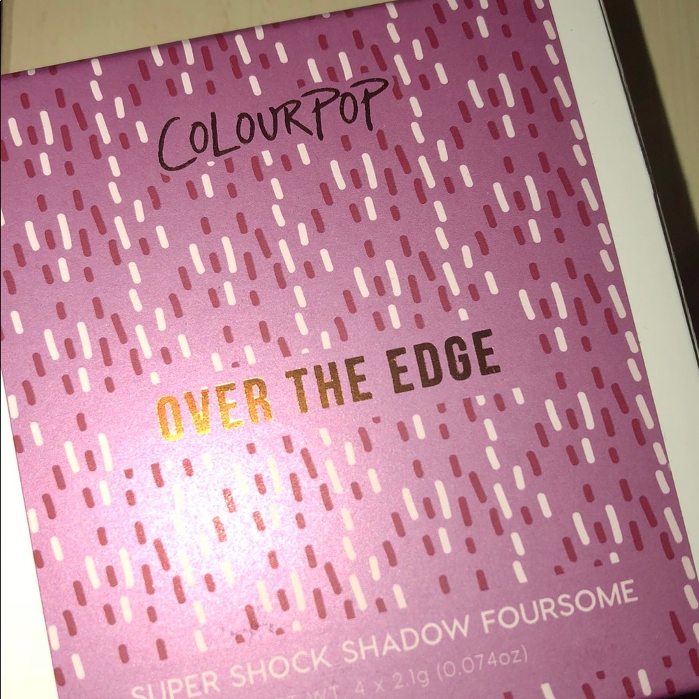 Colourpop over the hedge shadow foursome